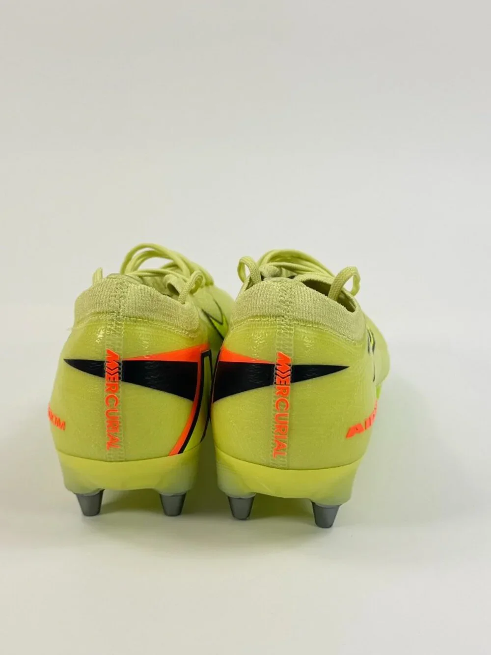 Nike Mercurial Vapor 16 Elite SG-Pro  Volt  HJ2454-300 Soccer size 5 M / 6.5 W